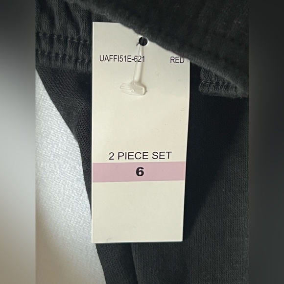 Under Armour Boys 2 Piece Zip Up Hooded Jacket Size 6 - Picture 8 of 8